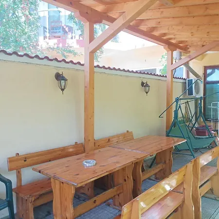Summer House Tiara Aparthotel