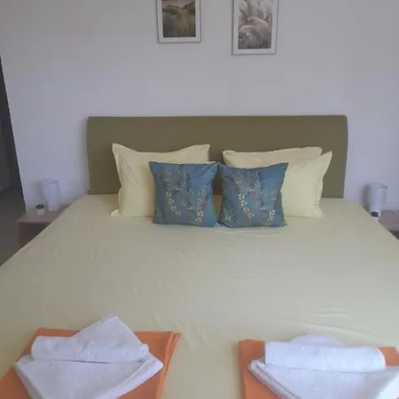 Summer House Tiara Aparthotel 3*
